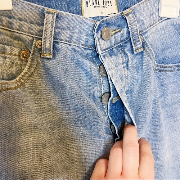 NWOT Blank Paige Distressed Boyfriend Straight Leg Jeans COPY - Picture 5 of 9